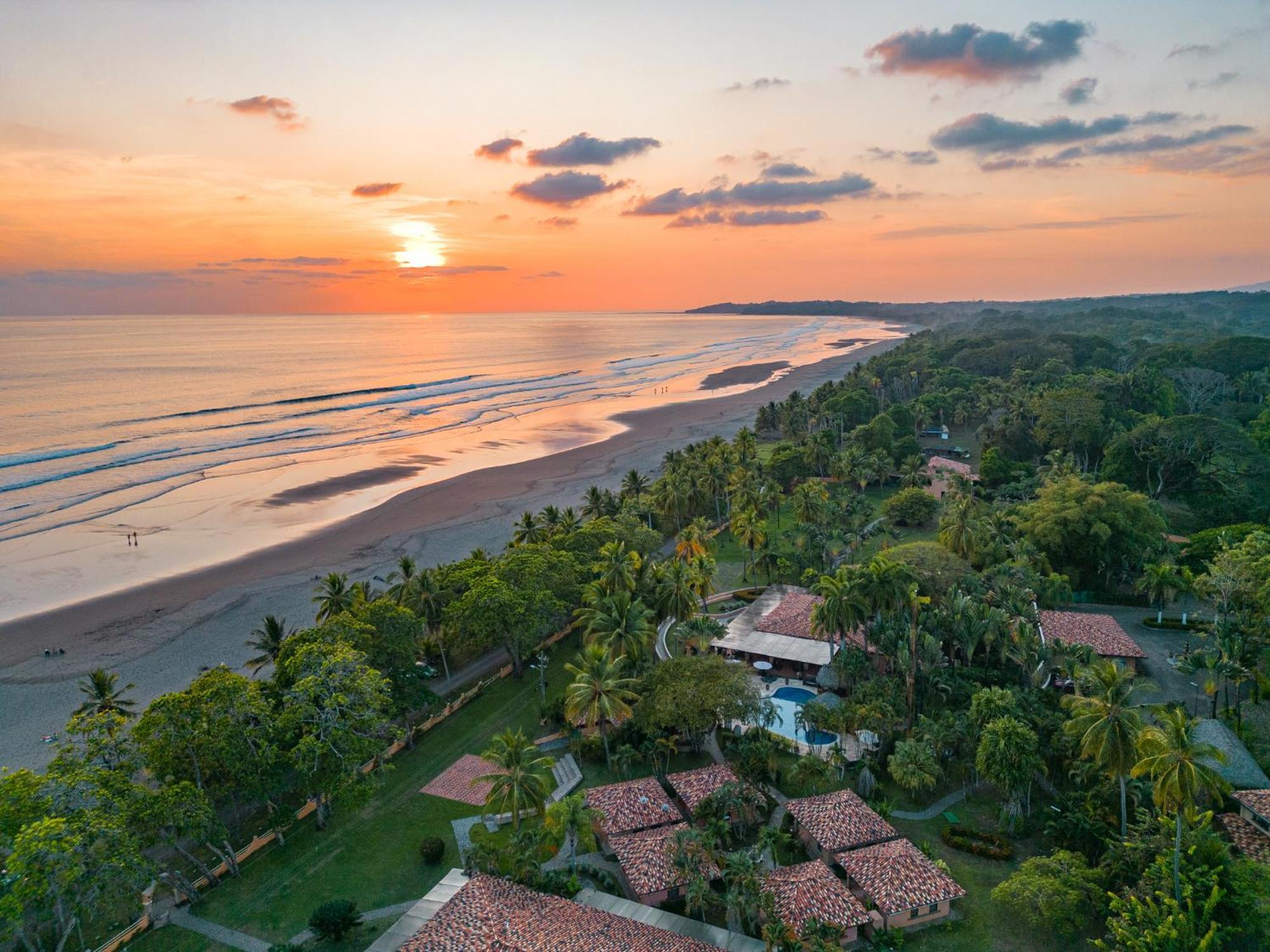 Sunset Del Mar Beach Resort Esterillos Este Eksteriør billede